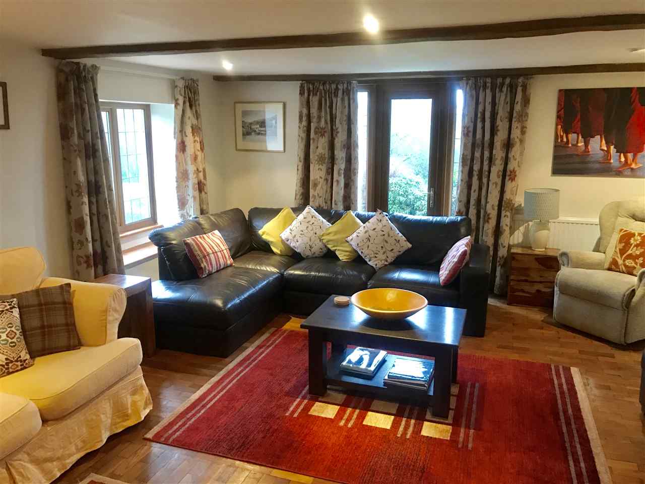 resized-2349823-Farm House lounge redecorated.jpg